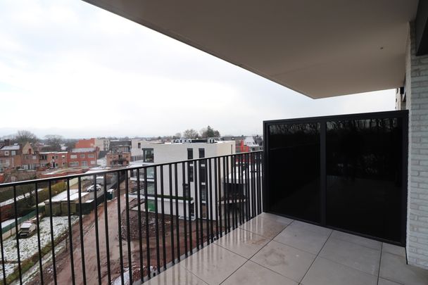 BEN-appartement (98,5 m²) op de 4de verdieping met terras, ondergrondse autostaanplaats en berging. - Foto 1