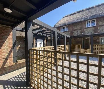 Tudor Court, Ferringham Lane, Ferring, Worthing, BN12 - Photo 6