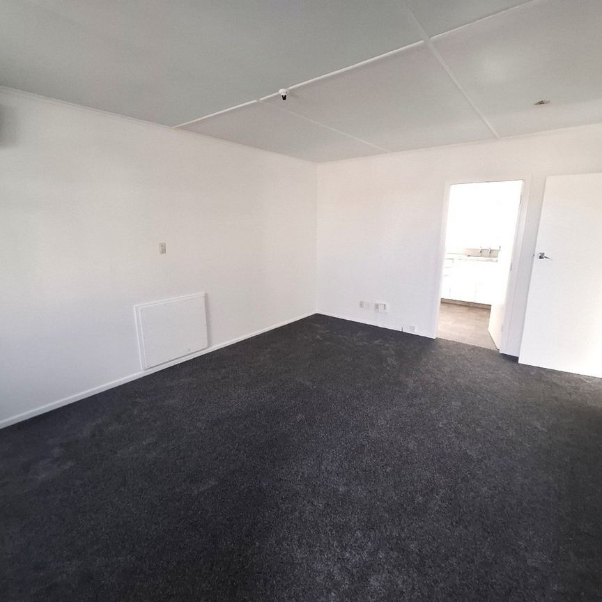 2/3 Rimutaka Street, Trentham - Photo 1