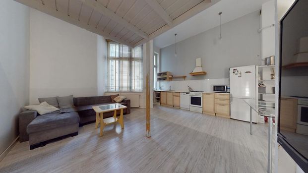 2 pokoje w centrum. Piękna kamienica - Photo 1