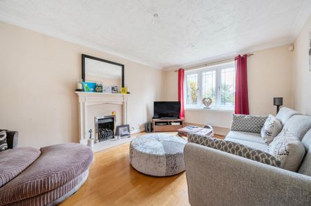 5 bedroom detached house to rent - Photo 3