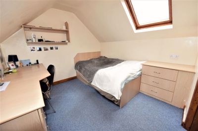 1 bedroom Flat in Flat G, Leeds - Photo 1