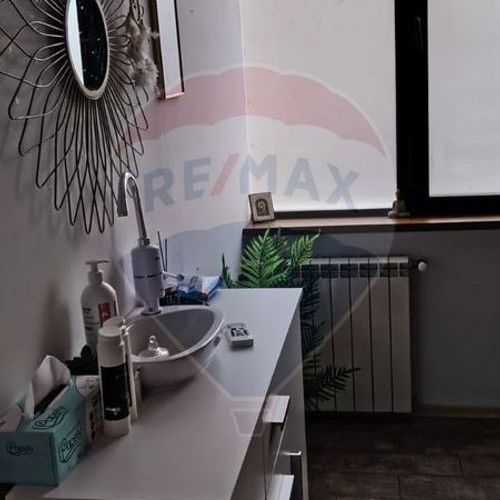 Vilă de închiriat – activități medicale, birouri ??... - Fotografie 1