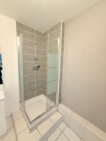 Location Appartement 3 pièces 71m² LE BOUSQUET D ORB 34260 - Photo 5