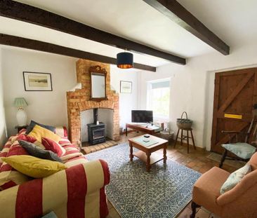 3 bedroom semi-detached house to rent - Photo 3