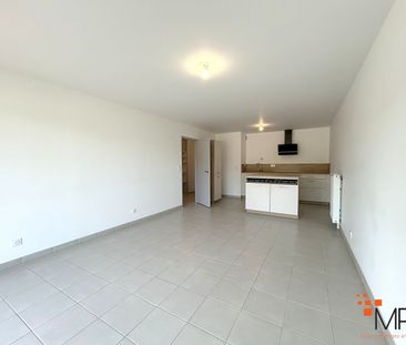 Location Appartement 3 pièces 66m² - Photo 2