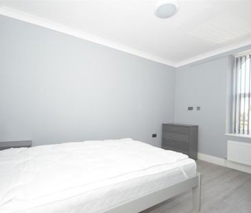 1 bedroom in a house share to rent - Photo 6