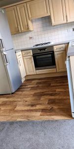 3 bed Semi-detached in Hopkins Way Wellesbourne, Wellesbourne, CV35 9UE - Photo 3