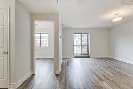 For Lease - 102 Bronte Road Unit# 308, Oakville, Ontario - Photo 2