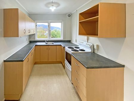 Riverside Apartment 2 Bedroom - Photo 3