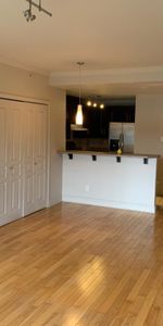 Belle copropriété 4 ½ (2 sdb) à louer dès que possible à Ville Saint-Laurent - Photo 4