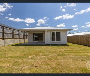 78 Locke Crescent, Redbank Plains, Qld 4301 - Photo 5