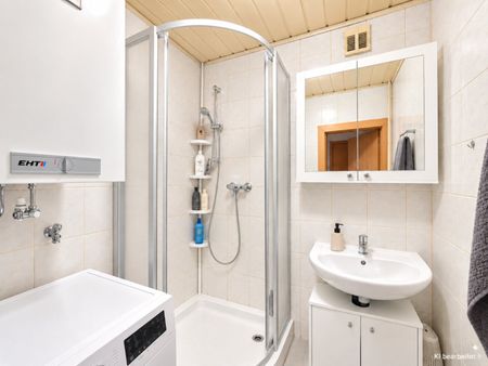 Gepflegte 3-Zimmer-Wohnung mit Loggia in ruhiger, zentraler Lage - Foto 3