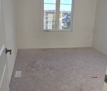 For Lease - 42 West Oak Trail, Barrie, Ontario - Photo 6