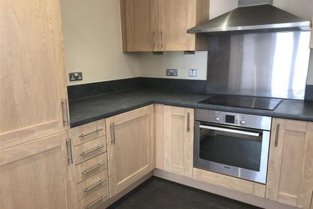 2 bedroom flat to rent - Photo 3