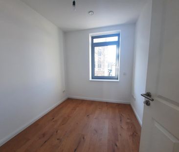 Elbnahe 3-Raum-Wohnung mit Balkon und viel Tageslicht - Photo 3