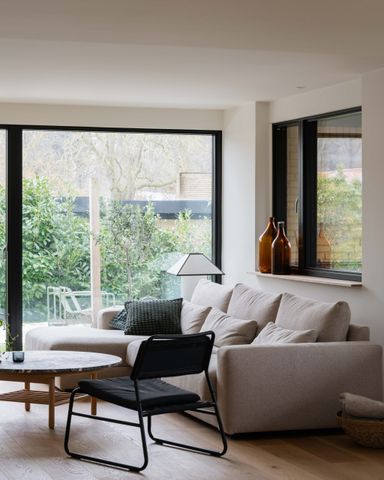 Rummelig og moderne villa i Værløse - Photo 5