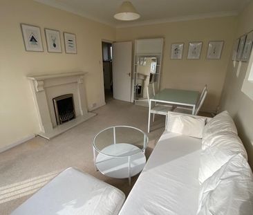 1 Bed Flat, Trevithick House, SW8 - Photo 1