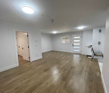 Brand New 2 Bedrooms Suite in White Rock - Photo 5