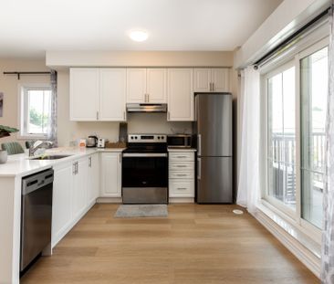 For Lease - 470 Beresford Path Unit# 10, Oshawa, Ontario - Photo 1