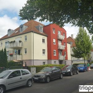 Schöne und ruhig gelegene 2-Zi-Wohnung mit 2 Balkone und Einbauküche in Coswig. - Photo 2