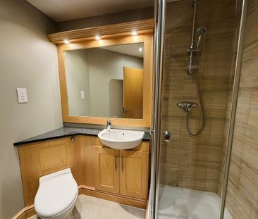 2 bedroom apartment to rent - Photo 5