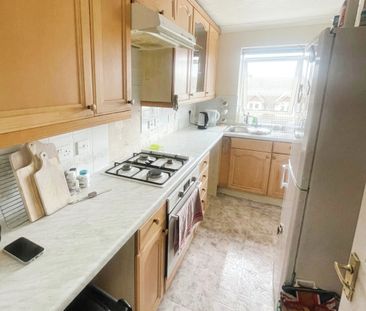 1 bedroom flat to rent Courtfield House, Hambledon Place - Photo 2