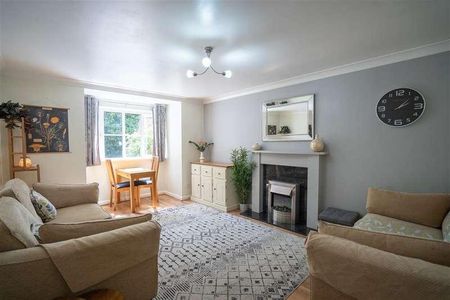 Aldershaws, Solihull, B90 - Photo 3
