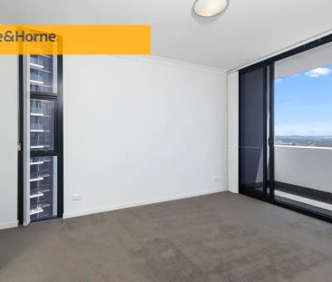 “Prestige Apartment Living - SKYHAUS” - Photo 3