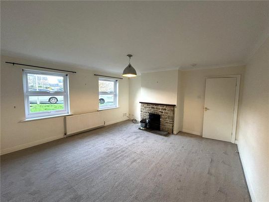 4 bedroom detached house to rent - Photo 1