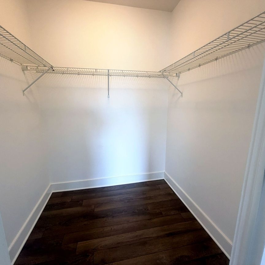 For Lease - 340 Sugarcreek Trail Unit# 511, London North, Ontario - Photo 1