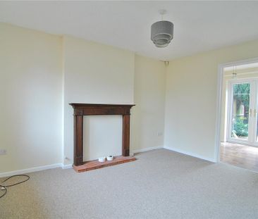 2 bedroom semi-detached house to rent - Photo 6