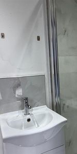 House share to rent - Photo 4