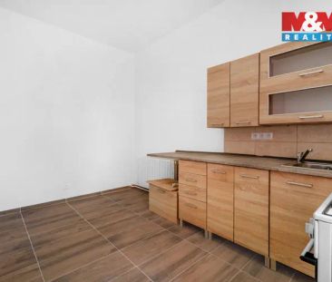 Pronájem bytu 2+1 v Děčíně, ul. Mendelova - Фото 1