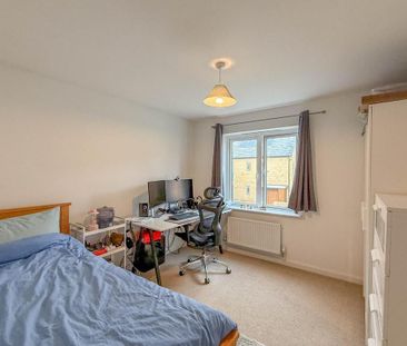 2 bedroom end of terrace house to rent - Photo 4