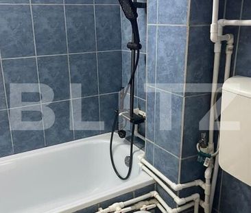 Garsonieră decomandată, 28 mp, zonă excelentă - Fotografie 3