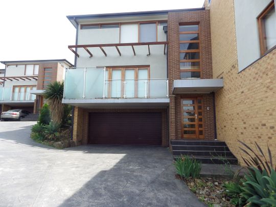 SPACIOUS LIVING - Photo 1