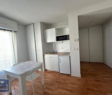 Location Appartement 1 pièce 24m² LAVAL 53000 - Photo 3