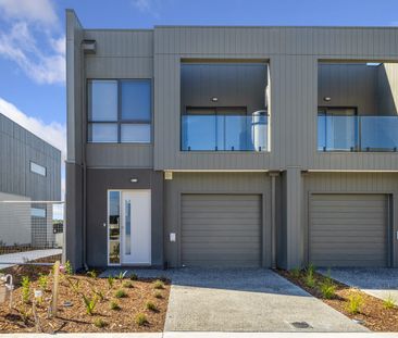 READY TO CALL HOME! - Photo 2