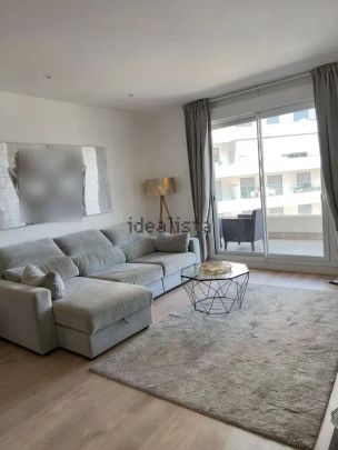 Alquiler de piso en Avenida Miguel de Cervantes - Photo 1