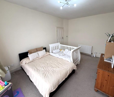 4 bedroom semi-detached house to rent - Photo 1