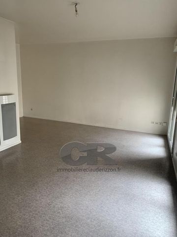 Location Appartement 1 pièce 28m² VANDOEUVRE LES NANCY 54500 - Photo 2