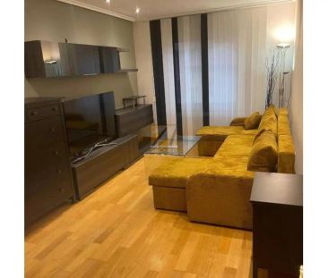 Piso de alquiler en Calle Javier Grossi, Salesas - Foncalada - Camp... - Photo 2