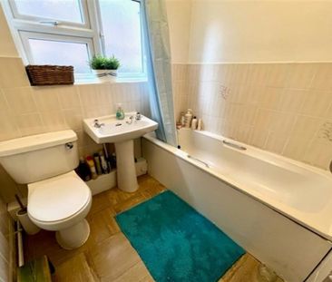 2 bedroom maisonette to rent - Photo 5