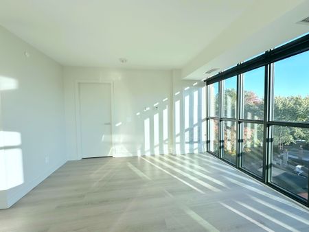 For Lease - 3385 Dundas Street Unit# 608, Toronto, Ontario - Photo 3