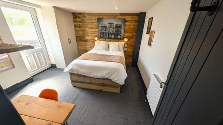 1 bedroom in a house share to rent - Photo 3