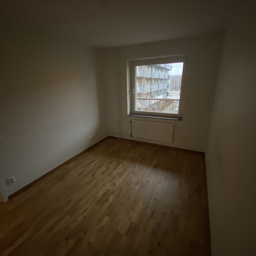 Enköpingsvägen, Järfälla - Foto 1