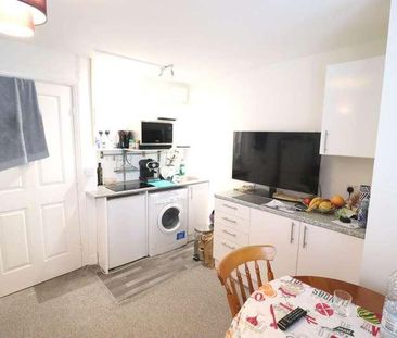 Castle Street, High Wycombe, HP13 - Photo 4