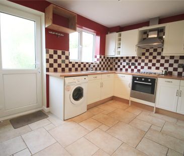 2 Bedroom House - Cherry Gardens, Bishops Waltham - Photo 4