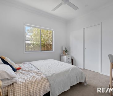 Stylish 3 bedroom duplex with 2 bathrooms and air conditioning in t... - Photo 1